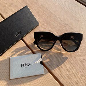 FENDI | FF Women's Sunglasses | Black